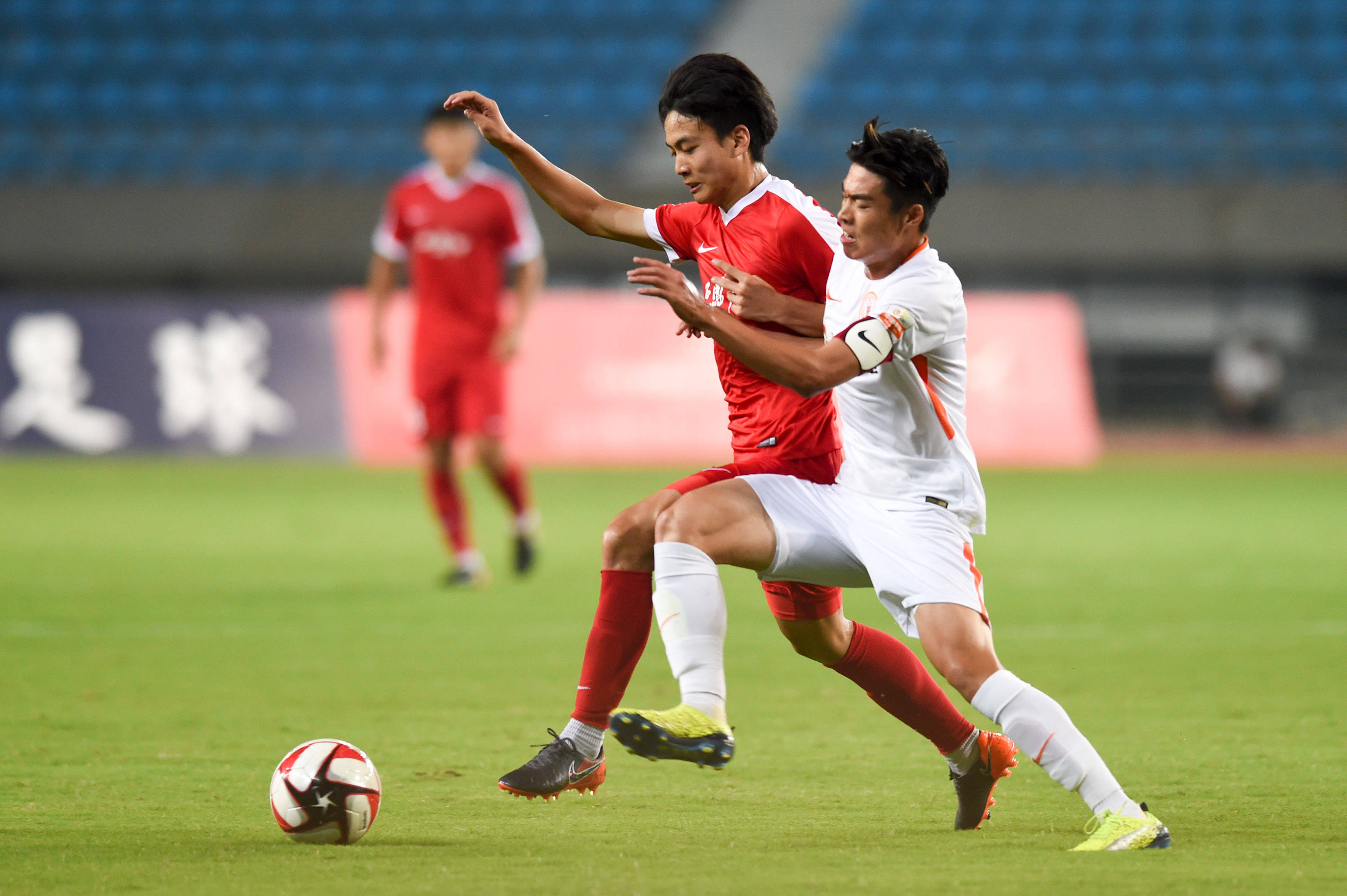 国内球队在亚洲足球联赛中表现出色 国内球队在亚洲足球联赛中表现出色