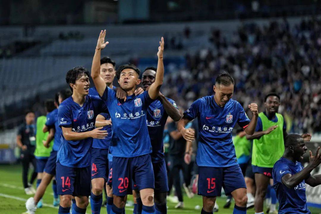 关于上海申花战胜对手,稳固积分榜第一的信息 关于上海申花战胜对手,稳固积分榜第一的信息