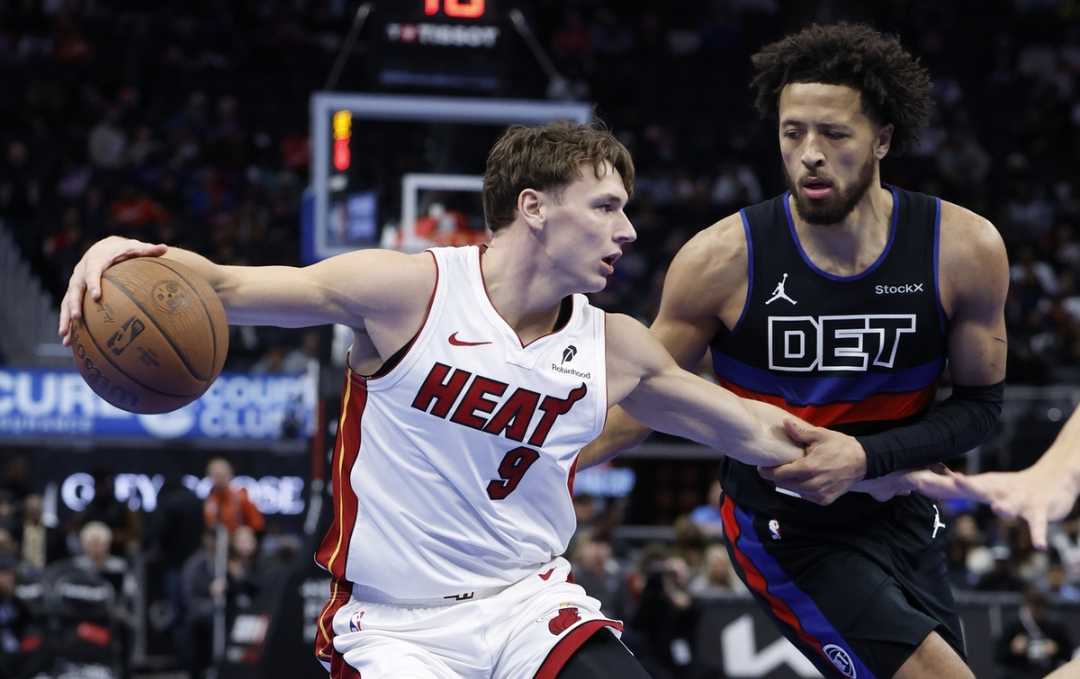 包含【热火战胜活塞】维特斯发威,热火客场战胜活塞的词条 包含【热火战胜活塞】维特斯发威,热火客场战胜活塞的词条