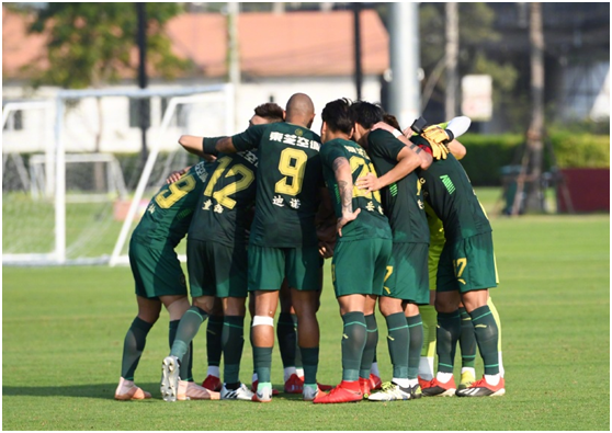 青岛黄海陷入困境,士气低迷 青岛黄海陷入困境,士气低迷