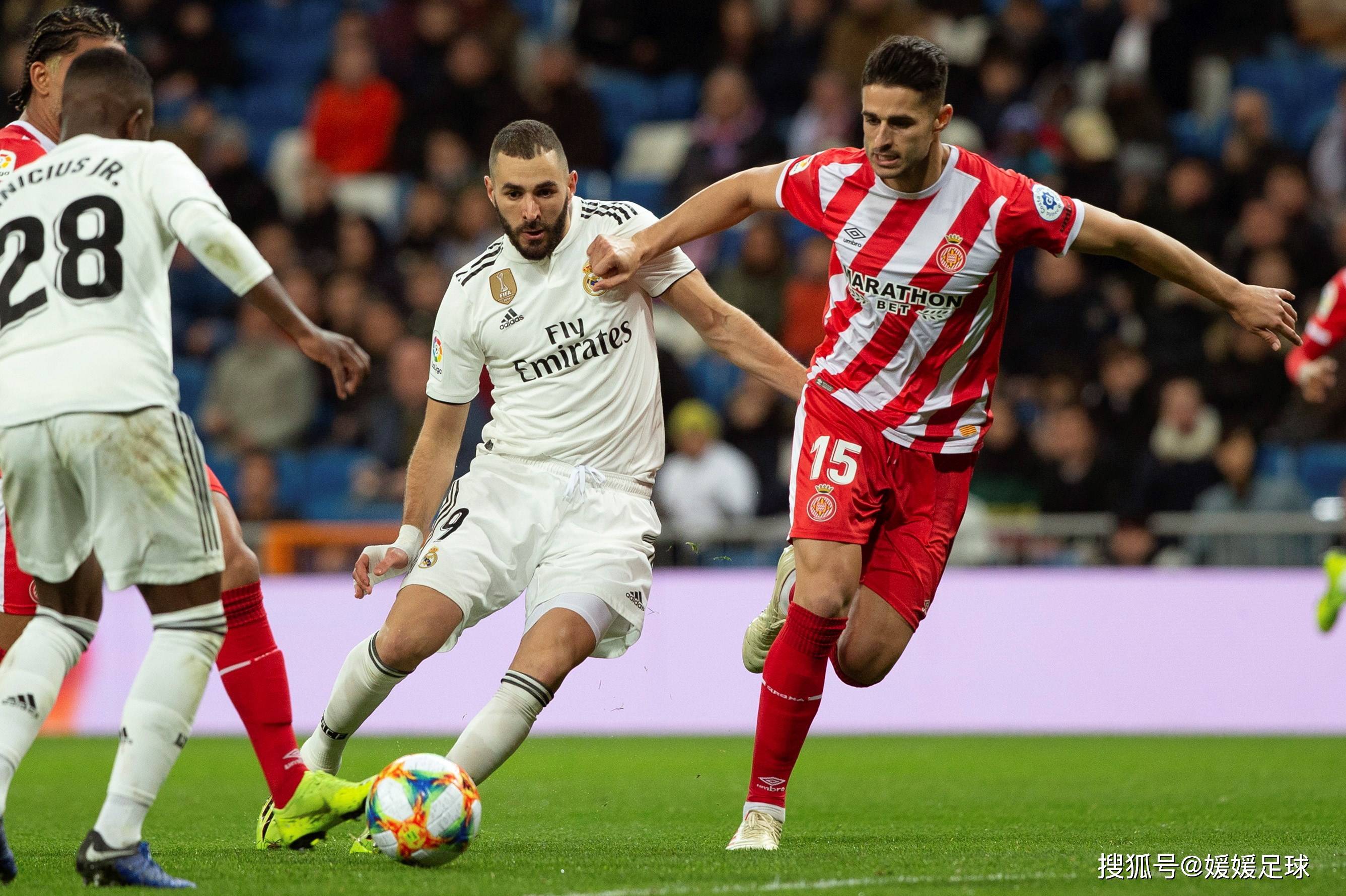 热门足球赛事上演悬念连连战局 热门足球赛事上演悬念连连战局