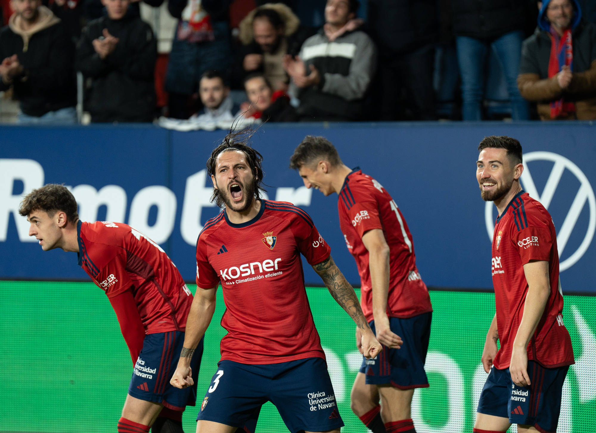 关于巴塞罗那鏖战晋级,淘汰赛希望再升温的信息 关于巴塞罗那鏖战晋级,淘汰赛希望再升温的信息