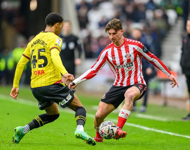 利兹联主场大败，英超保级前景愈发严峻的简单介绍