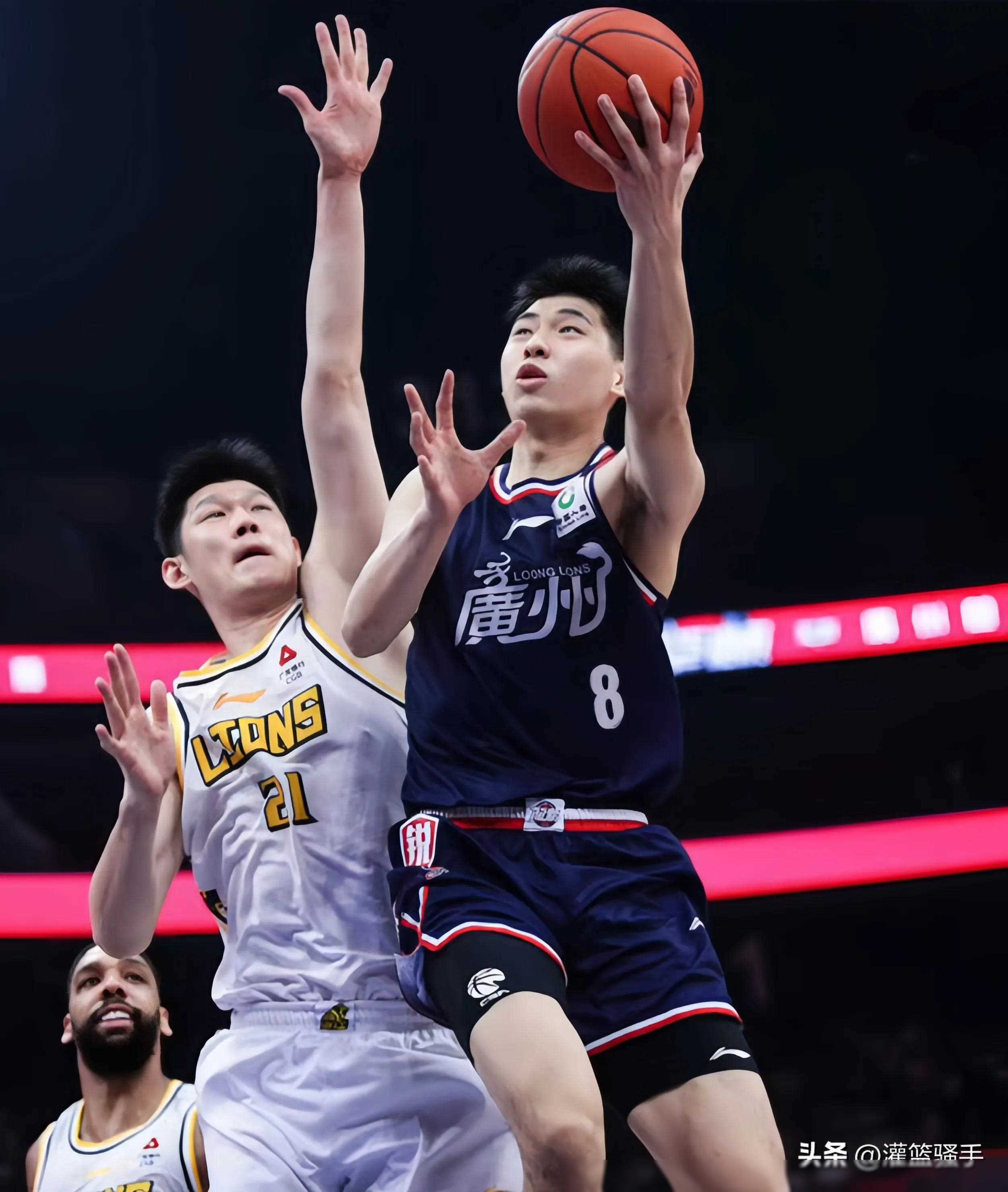 陕西男篮连续大胜,实力备受认可 陕西男篮连续大胜,实力备受认可