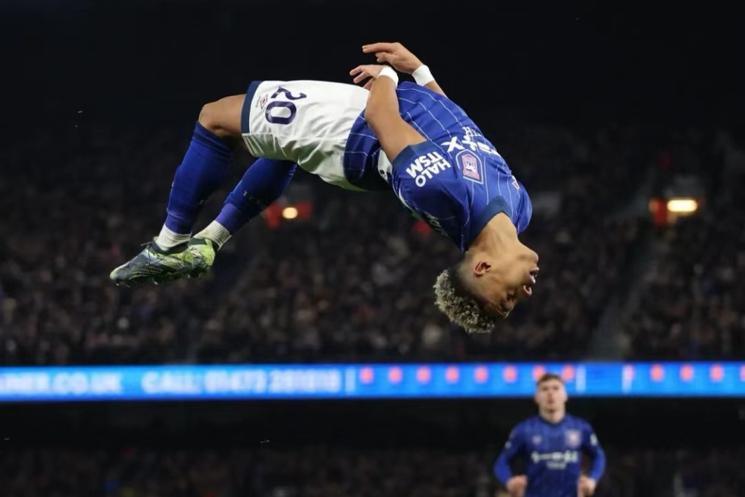 切尔西一战成名,英超争冠壮志凌云的简单介绍 切尔西一战成名,英超争冠壮志凌云的简单介绍