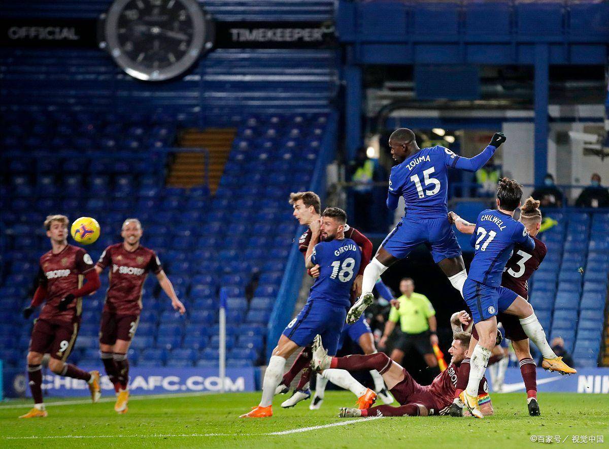 赛场上球员们展现出真爱足球的激情 赛场上球员们展现出真爱足球的激情