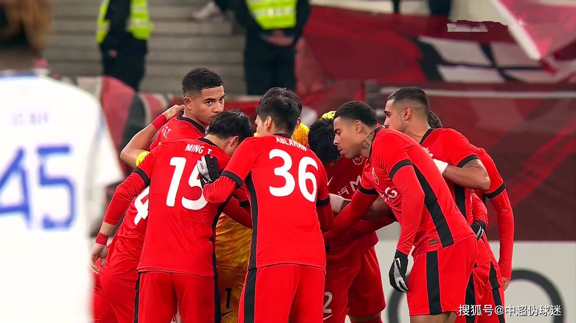 汇聚多国球员,中超巨头冲击亚冠赛场 汇聚多国球员,中超巨头冲击亚冠赛场