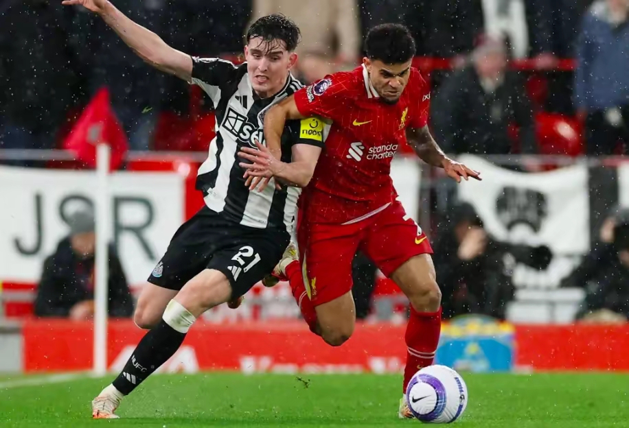 英格兰队遭遇困境,胜负难料 英格兰队遭遇困境,胜负难料