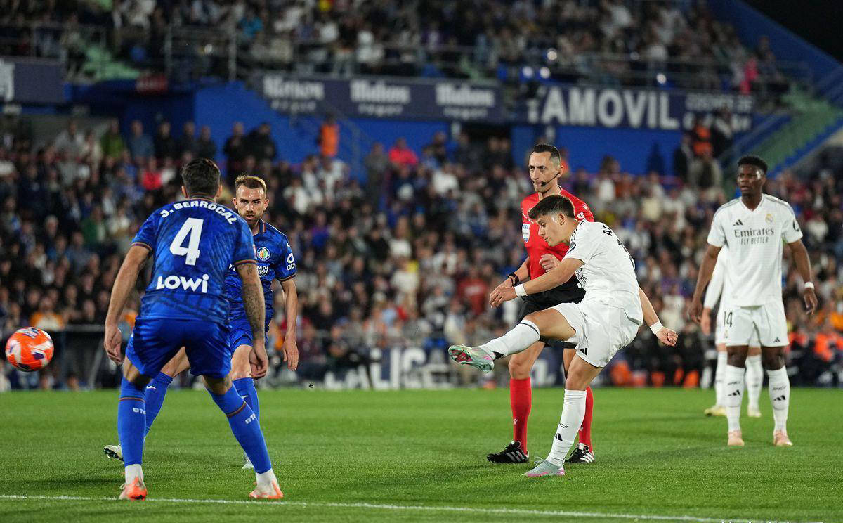 塞维利亚全身而退,成功晋级下一轮的简单介绍 塞维利亚全身而退,成功晋级下一轮的简单介绍