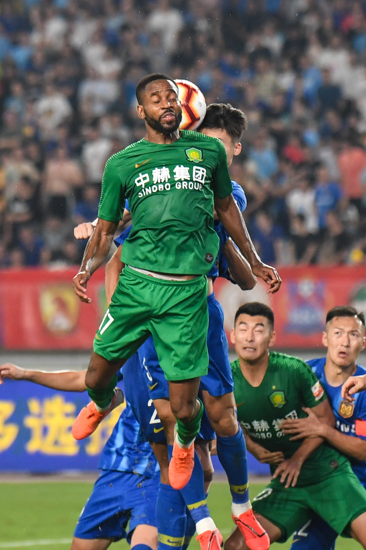 江苏苏宁盼胜山东泰山,实力碰撞谁能胜出 江苏苏宁盼胜山东泰山,实力碰撞谁能胜出