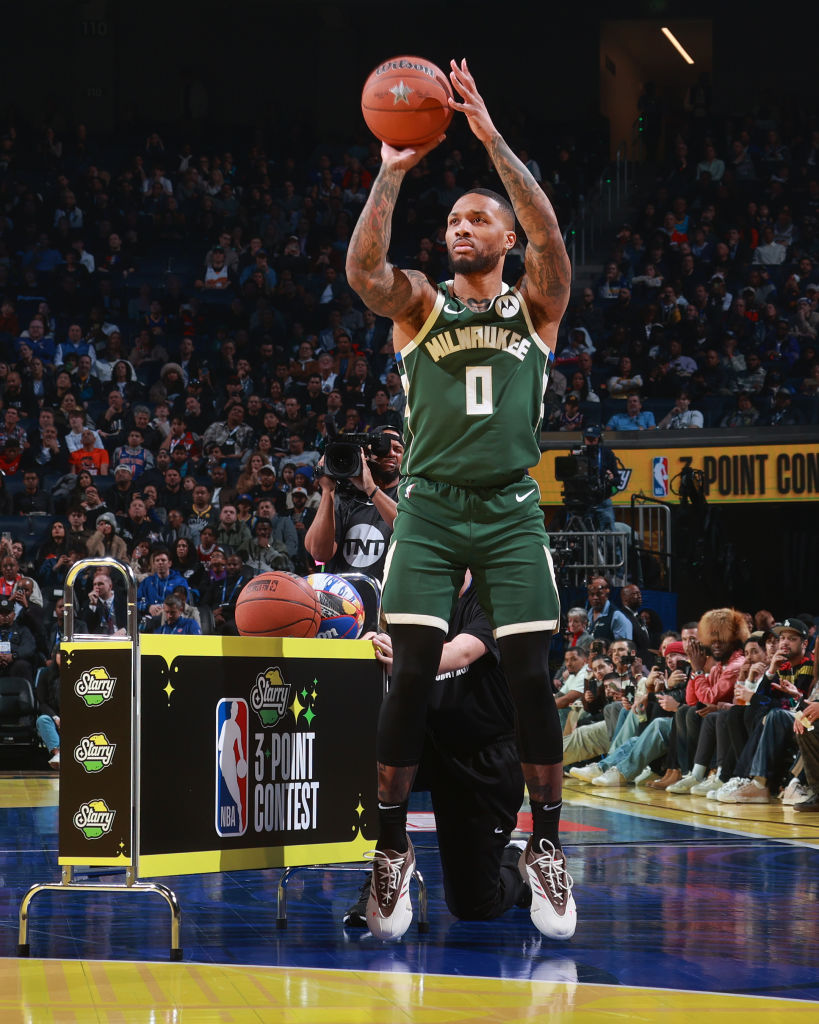 开拓者击败魔术,利拉德贡献关键三分 开拓者击败魔术,利拉德贡献关键三分