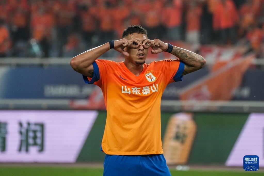 包含鲁能主场战平华夏幸福,保持稳定表现的词条 包含鲁能主场战平华夏幸福,保持稳定表现的词条