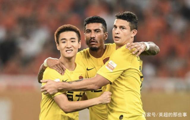 广州恒大主场比战胜天津泰达,稳居积分榜榜首 广州恒大主场比战胜天津泰达,稳居积分榜榜首