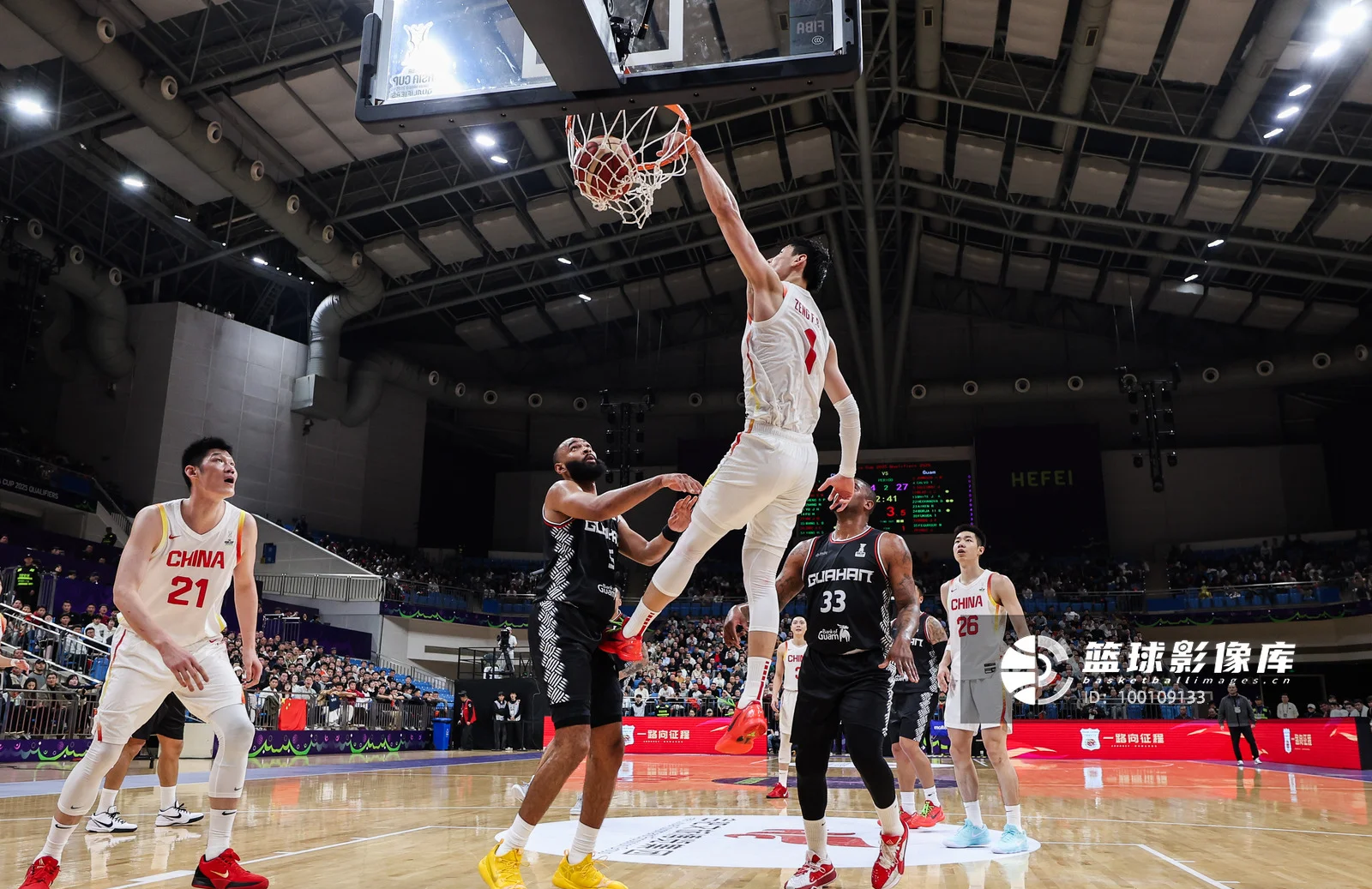 陕西男篮主场告捷,迎来胜利满足 陕西男篮主场告捷,迎来胜利满足