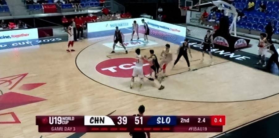 里尔主教练赛后指出球队进攻短板 里尔主教练赛后指出球队进攻短板