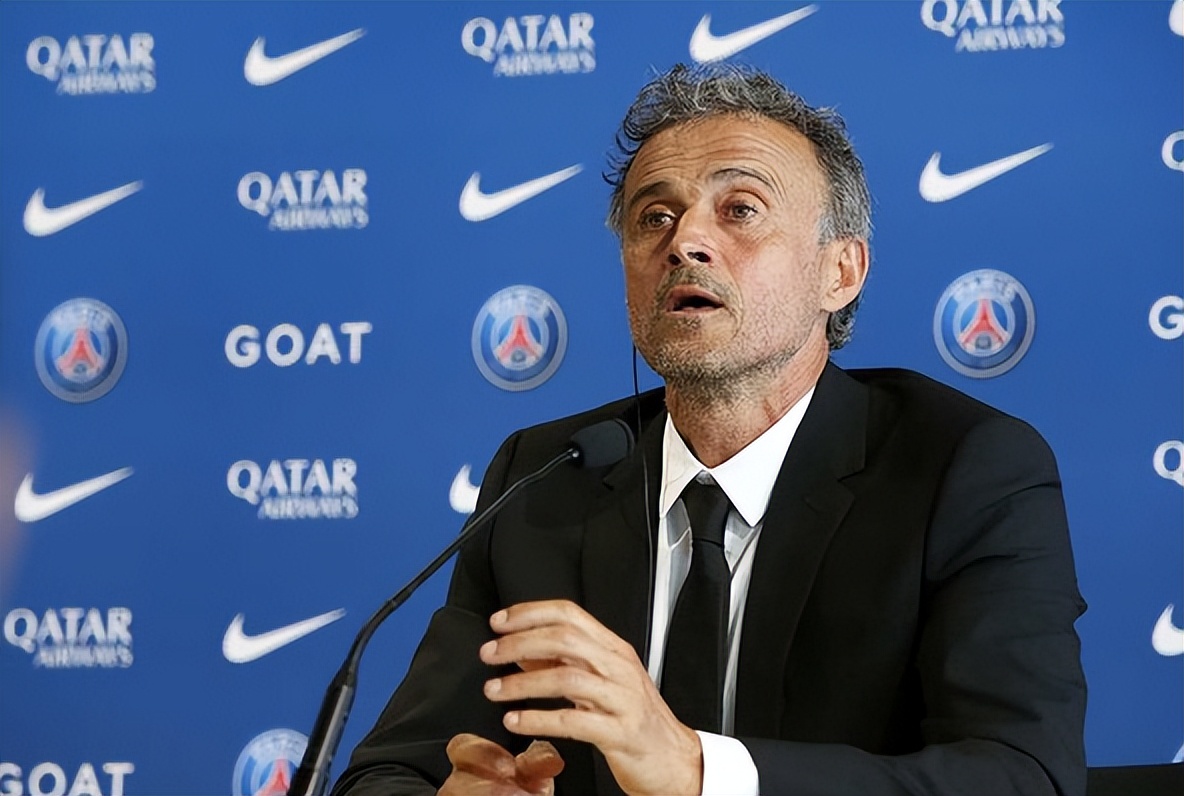 巴黎圣日耳曼陷入困境，主帅备受质疑