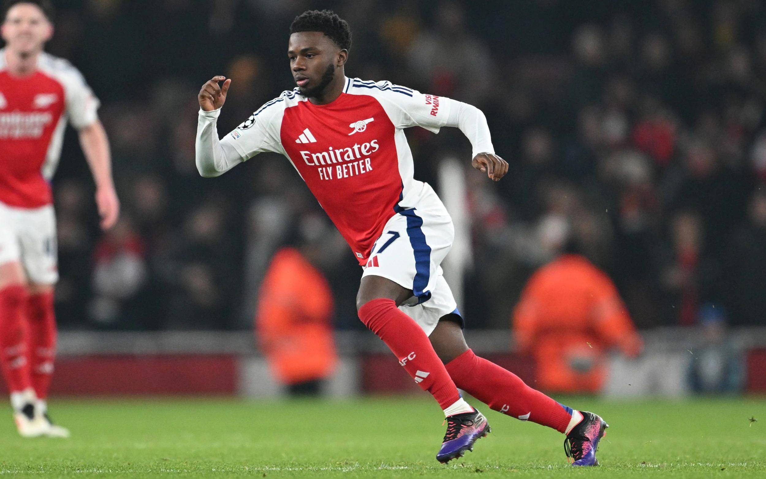 阿森纳客场惨败,降级危机加剧 阿森纳客场惨败,降级危机加剧