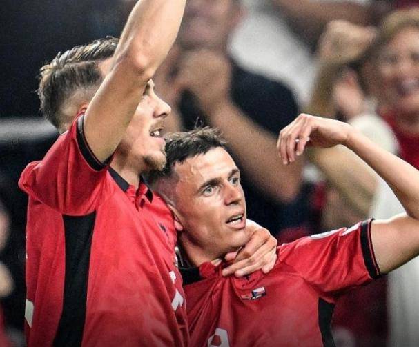 阿尔巴尼亚队在欧预赛中击败对手,实力超群 阿尔巴尼亚队在欧预赛中击败对手,实力超群