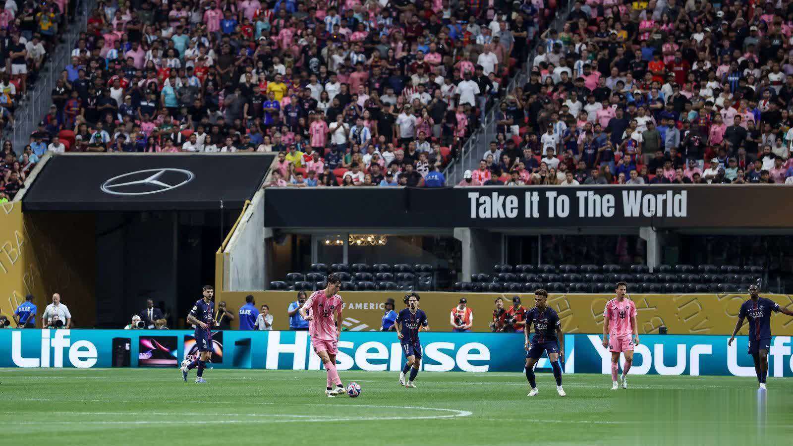 巴黎后防稳固,联赛不败势头强劲 巴黎后防稳固,联赛不败势头强劲