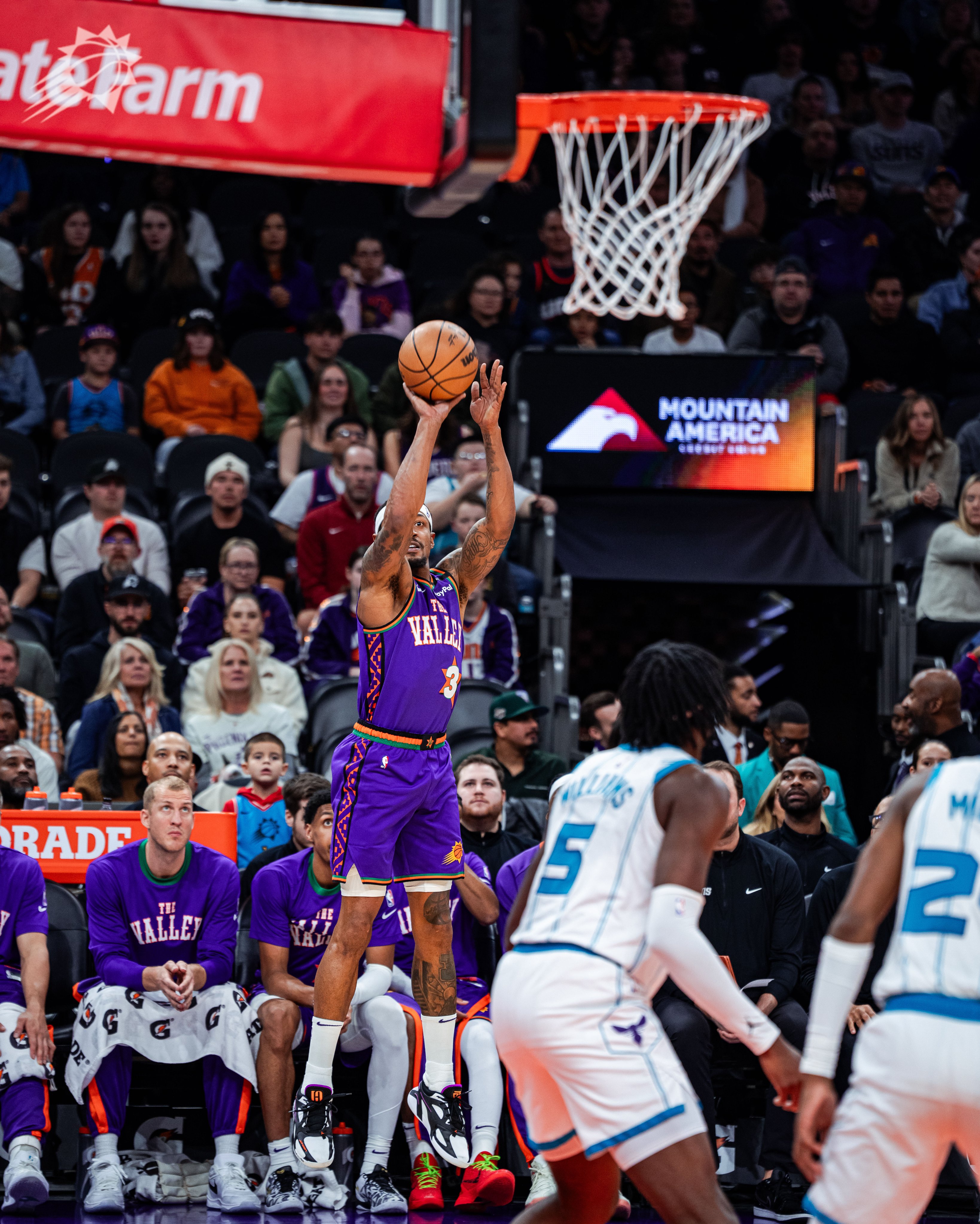 步行者冷门落败,客场不敌黄蜂 步行者冷门落败,客场不敌黄蜂