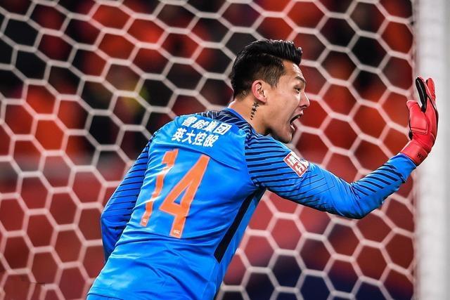 泰达客场逼平富力,难分胜负 泰达客场逼平富力,难分胜负