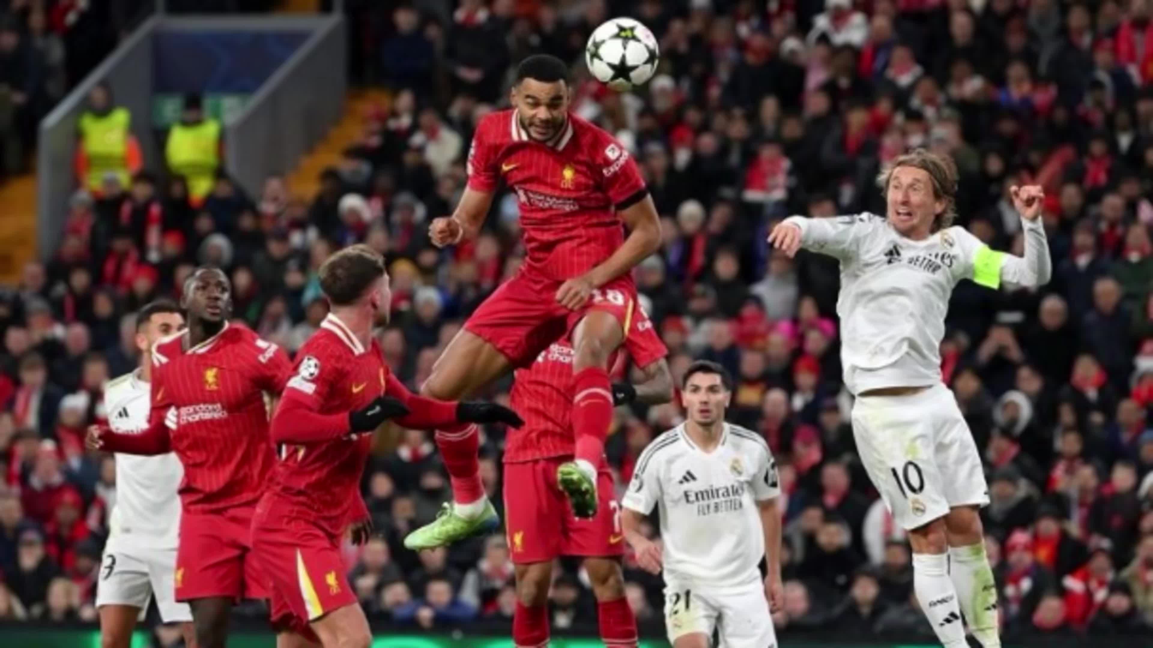 利物浦遭遇惨败,球队面临淘汰危机 利物浦遭遇惨败,球队面临淘汰危机