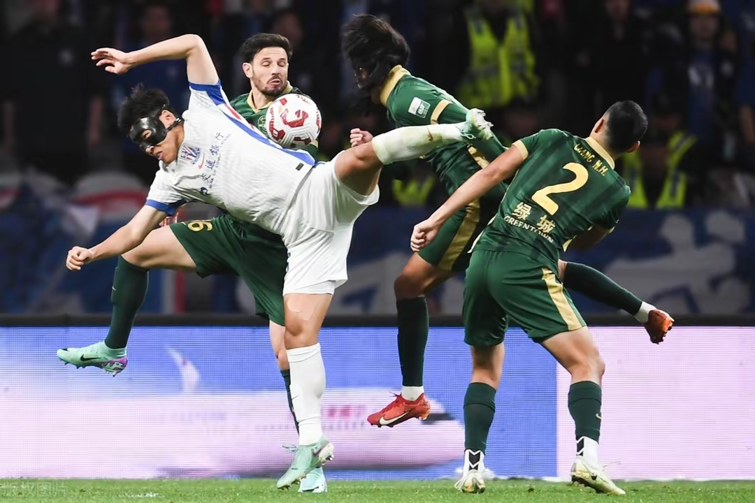 瓦拉多利德主场惨败,局势严峻 瓦拉多利德主场惨败,局势严峻