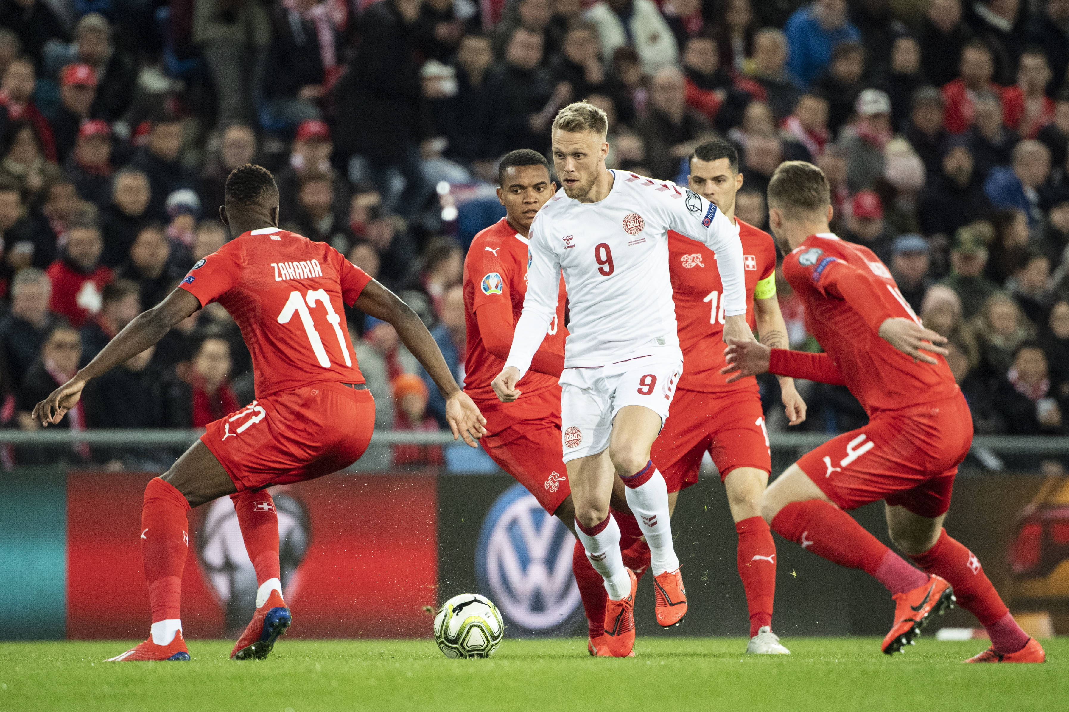 包含紧张激烈!欧预赛战场赛事连连创下高潮的词条 包含紧张激烈!欧预赛战场赛事连连创下高潮的词条