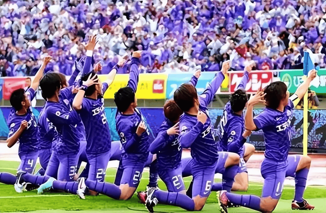 匈牙利女子击剑队火力全开,收获胜利 匈牙利女子击剑队火力全开,收获胜利