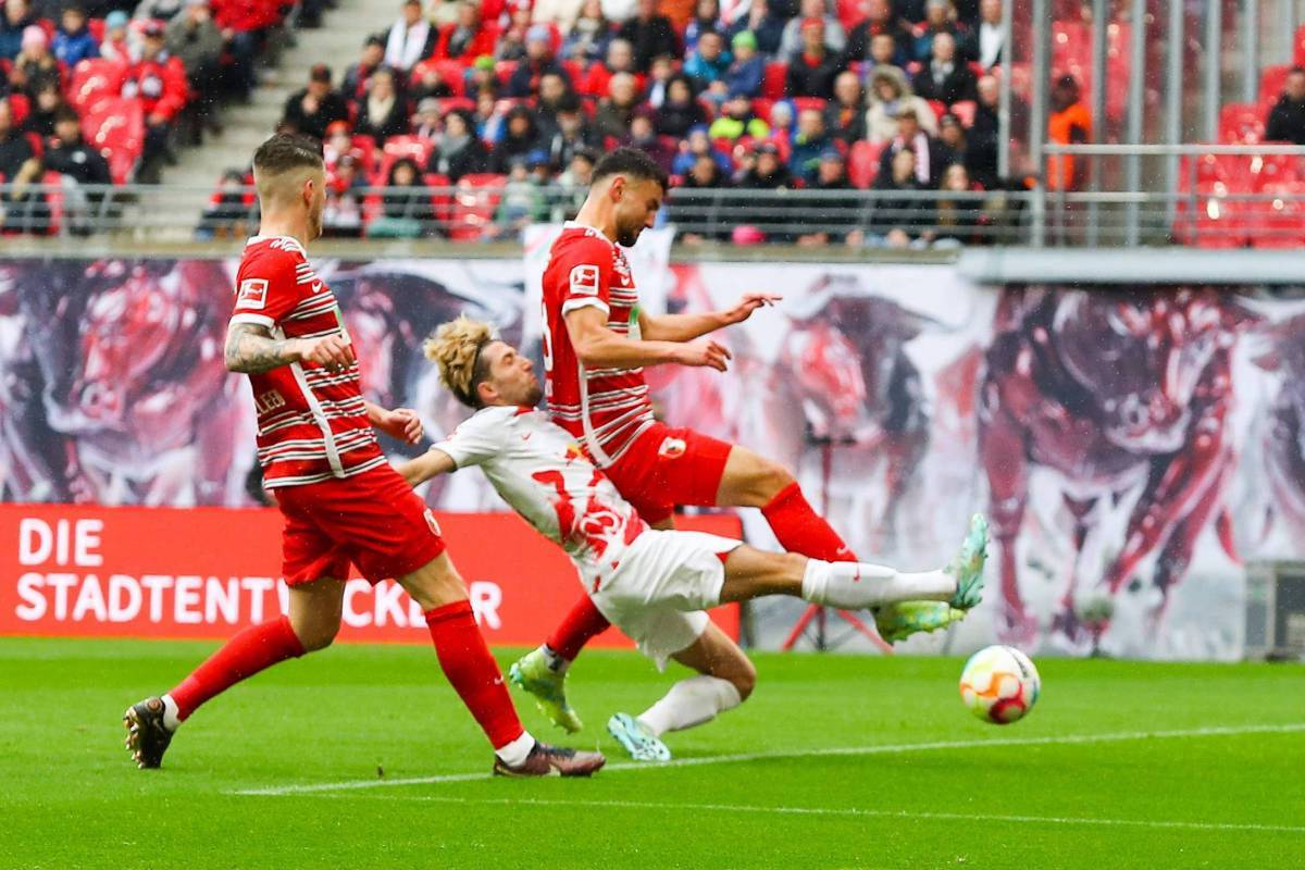 阿贾克斯展现出色团队合作,势不可挡的简单介绍 阿贾克斯展现出色团队合作,势不可挡的简单介绍