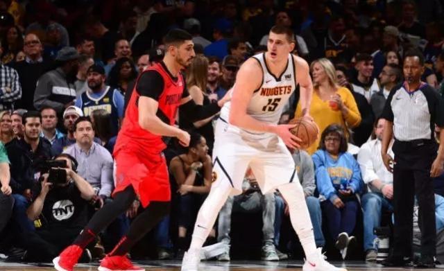 包含开拓者主帅泰瑞-斯托茨因疾病缺席比赛的词条 包含开拓者主帅泰瑞-斯托茨因疾病缺席比赛的词条