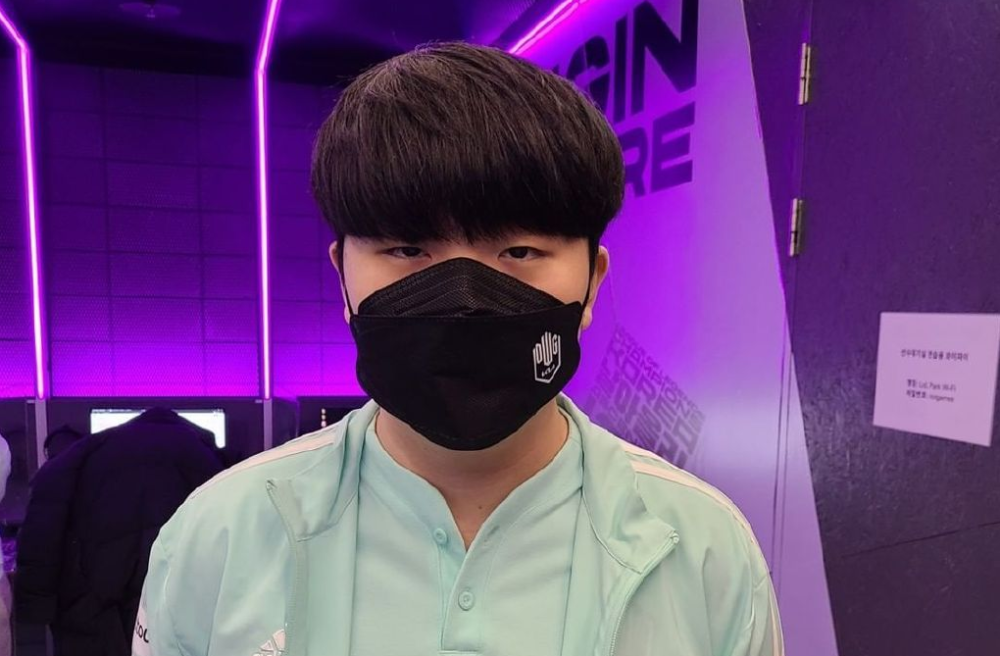 BRO碾压MAD,Zeus操刀奇招英雄翻盘激烈交锋全球总决赛,让粉丝疯狂欢呼 BRO碾压MAD,Zeus操刀奇招英雄翻盘激烈交锋全球总决赛,让粉丝疯狂欢呼