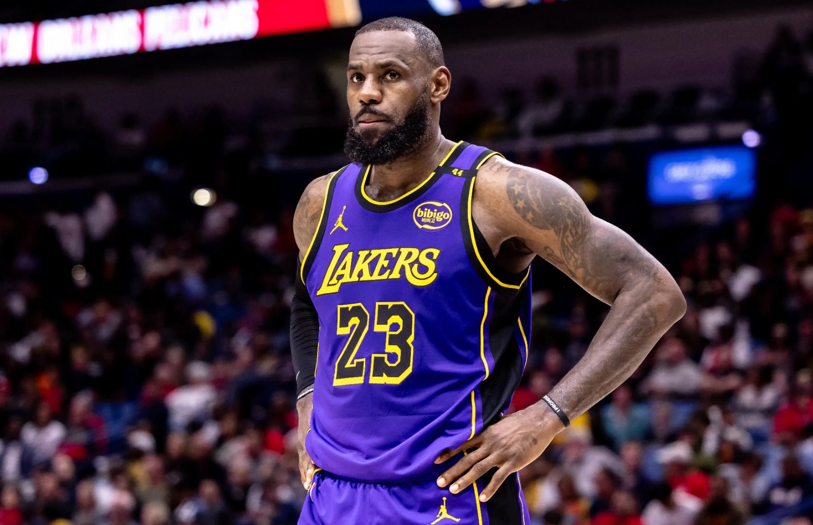 湖人大胜快船,詹姆斯展现霸气领袖风范 湖人大胜快船,詹姆斯展现霸气领袖风范