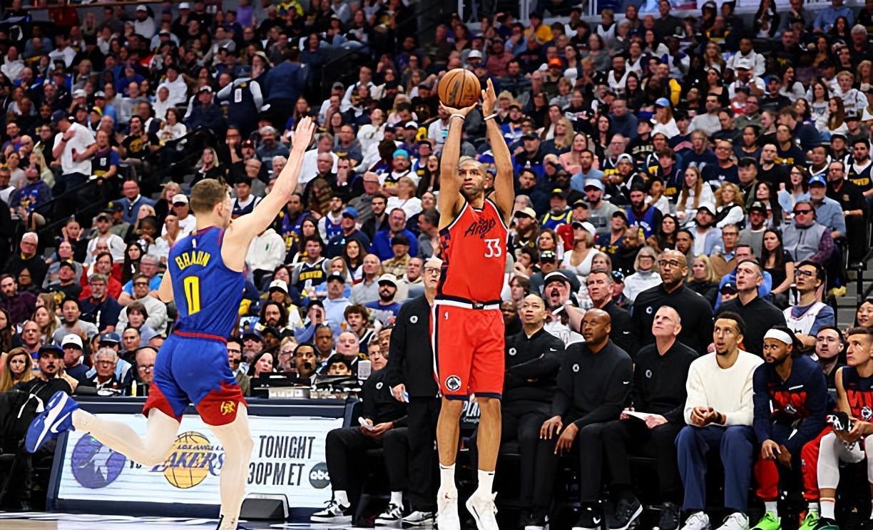 快船队老将重回赛场,稳定队内局势 快船队老将重回赛场,稳定队内局势