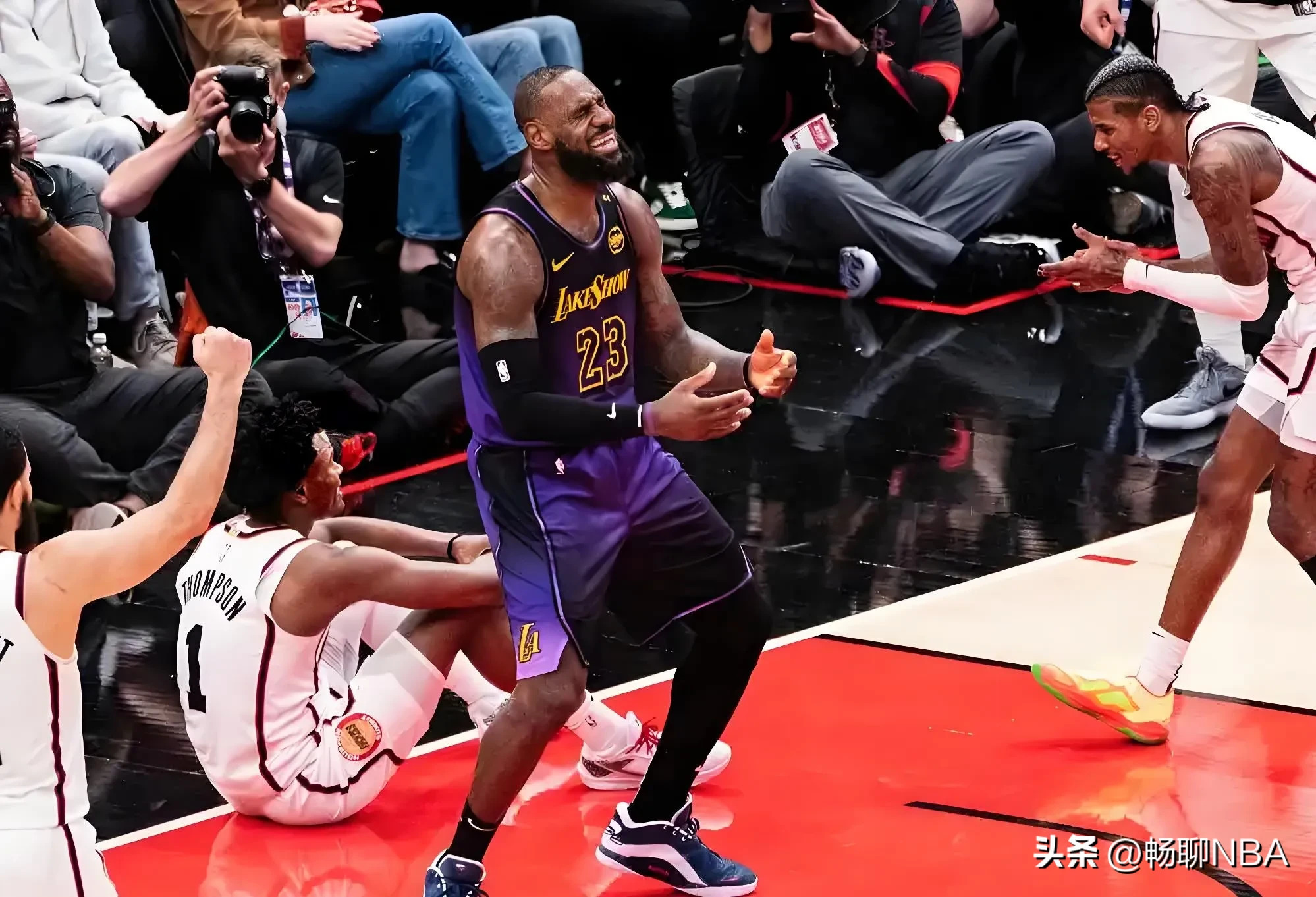 火箭队力克湖人,系列赛战平 火箭队力克湖人,系列赛战平