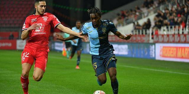 瓦朗谢纪录不佳,法甲赛事频频失分 瓦朗谢纪录不佳,法甲赛事频频失分