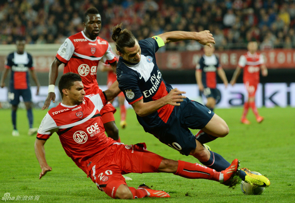 瓦朗谢纪录不佳,法甲赛事频频失分 瓦朗谢纪录不佳,法甲赛事频频失分