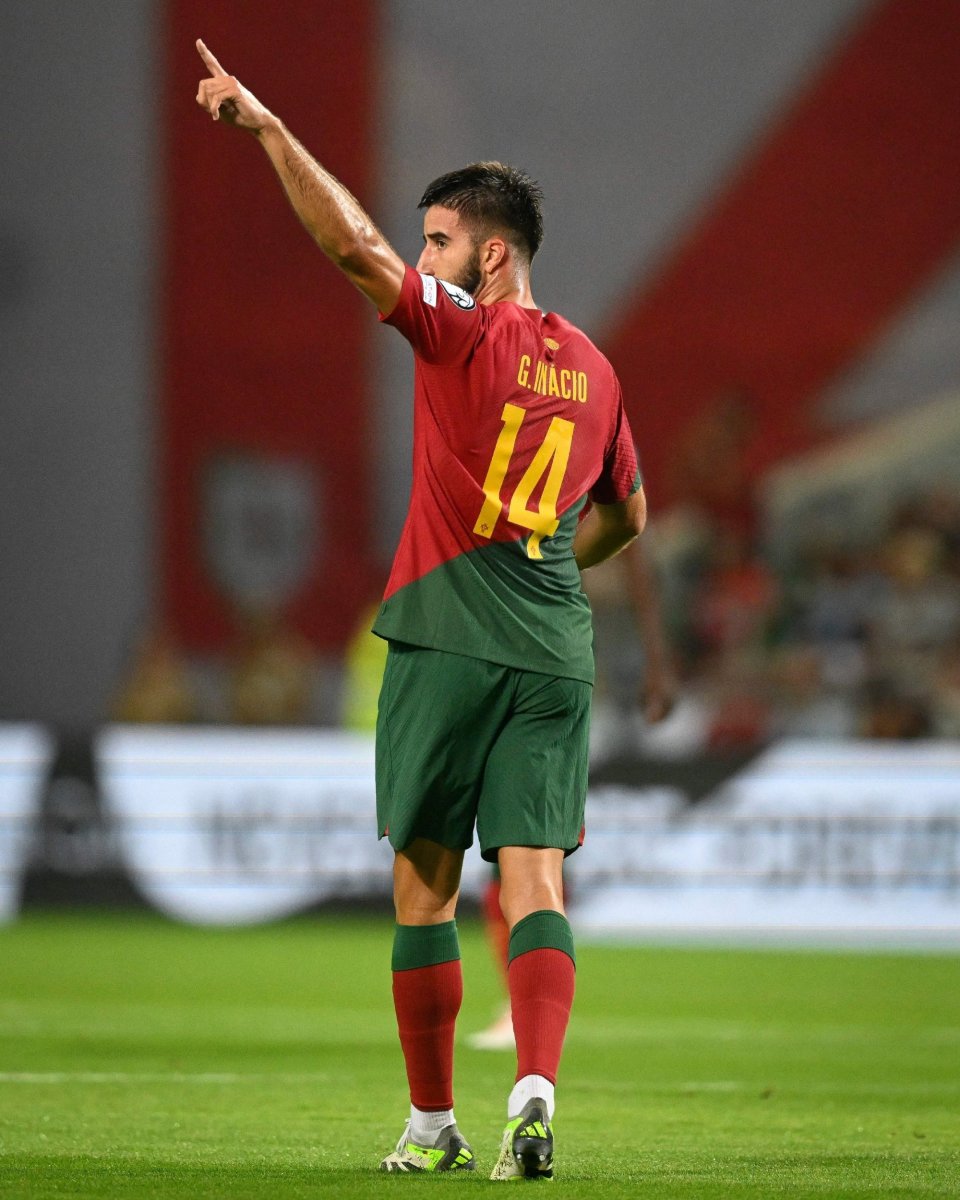 葡萄牙客场横扫卢森堡,提前锁定欧预赛出线资格 葡萄牙客场横扫卢森堡,提前锁定欧预赛出线资格