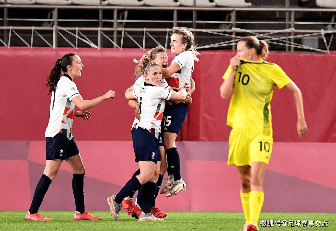日本女足迎战英格兰,赛况激烈 日本女足迎战英格兰,赛况激烈