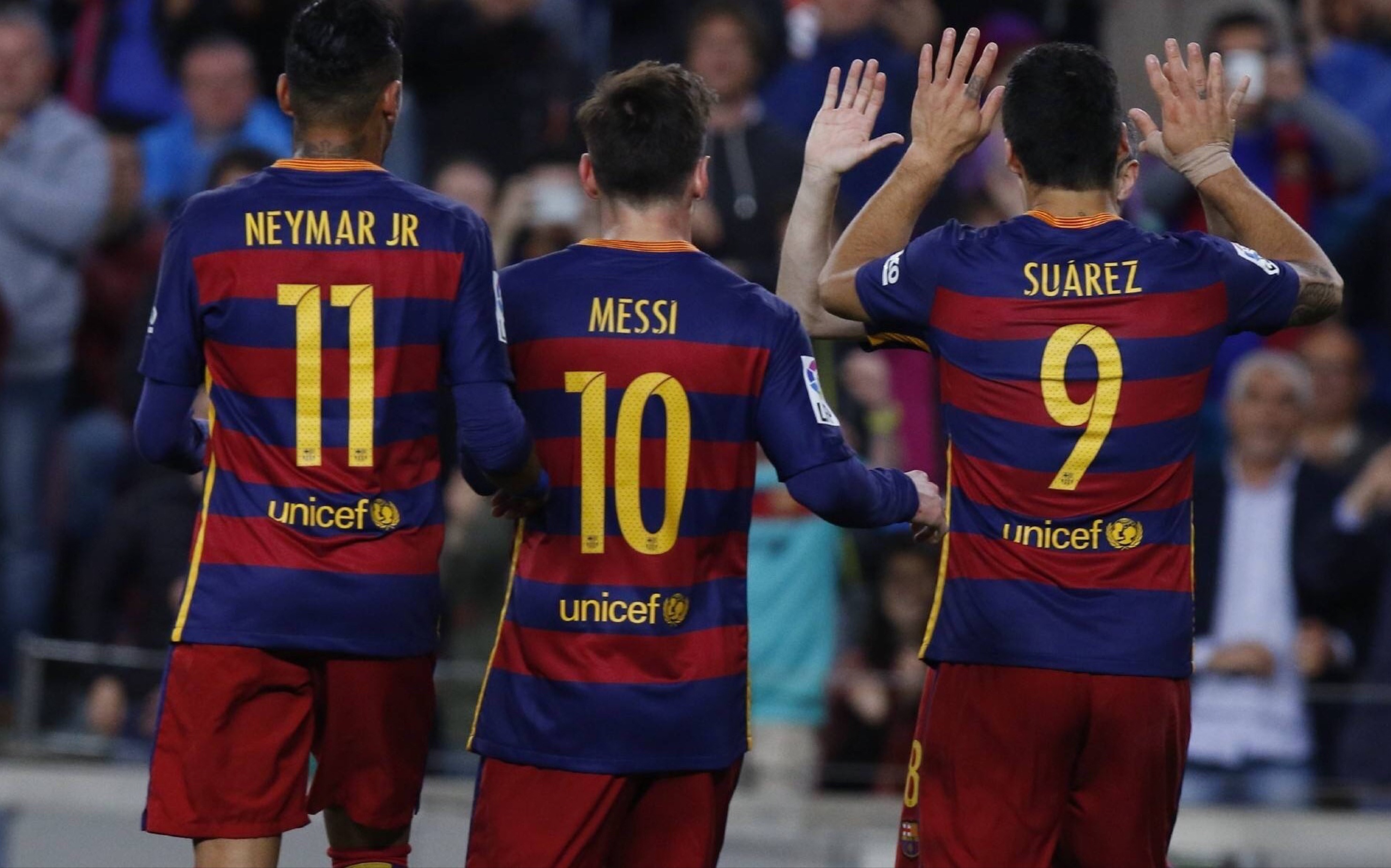 巴萨逆转击败对手,跻身联赛前三 巴萨逆转击败对手,跻身联赛前三