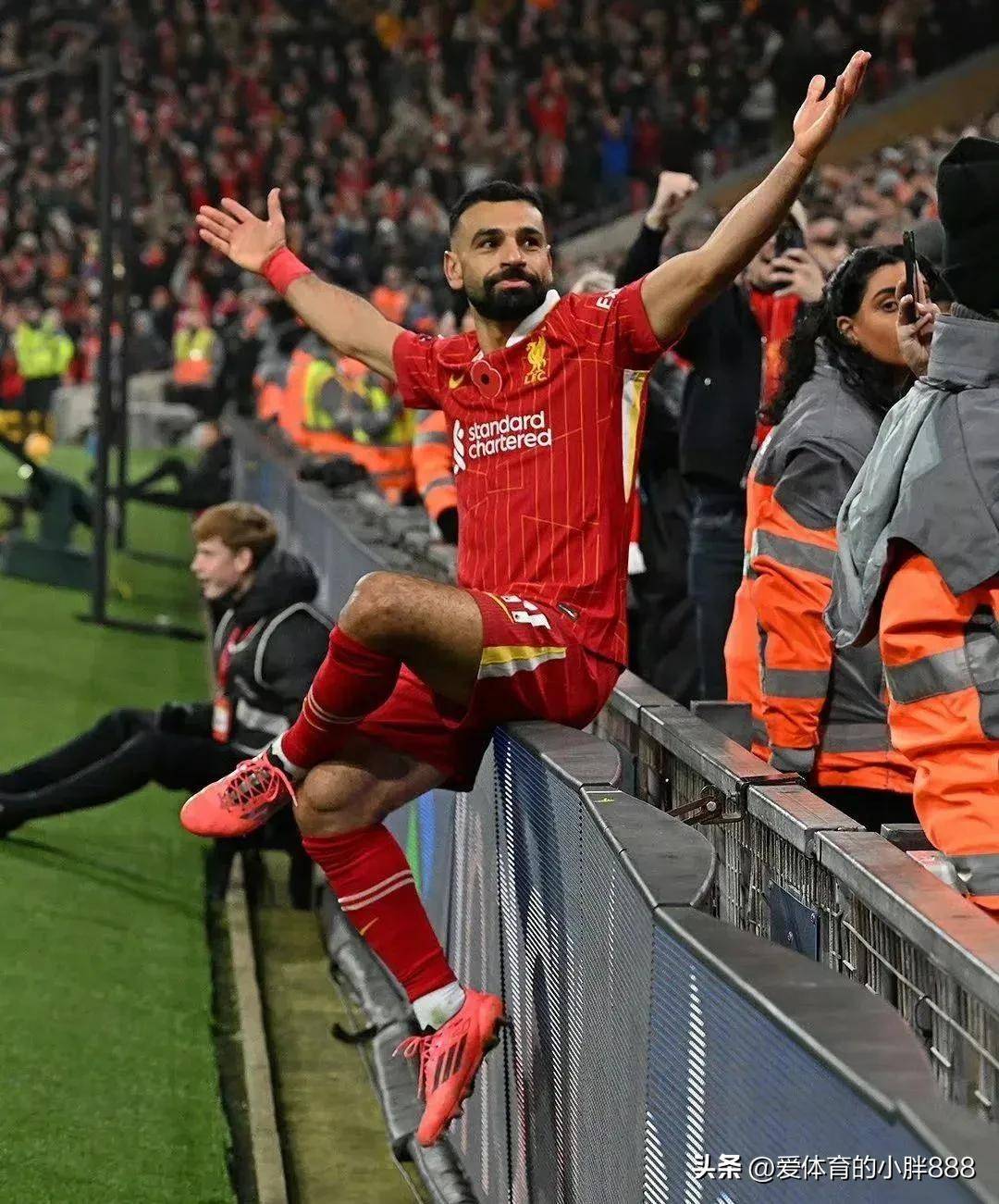 利物浦主场险胜沃特福德,英超积分榜领跑仍坚挺 利物浦主场险胜沃特福德,英超积分榜领跑仍坚挺