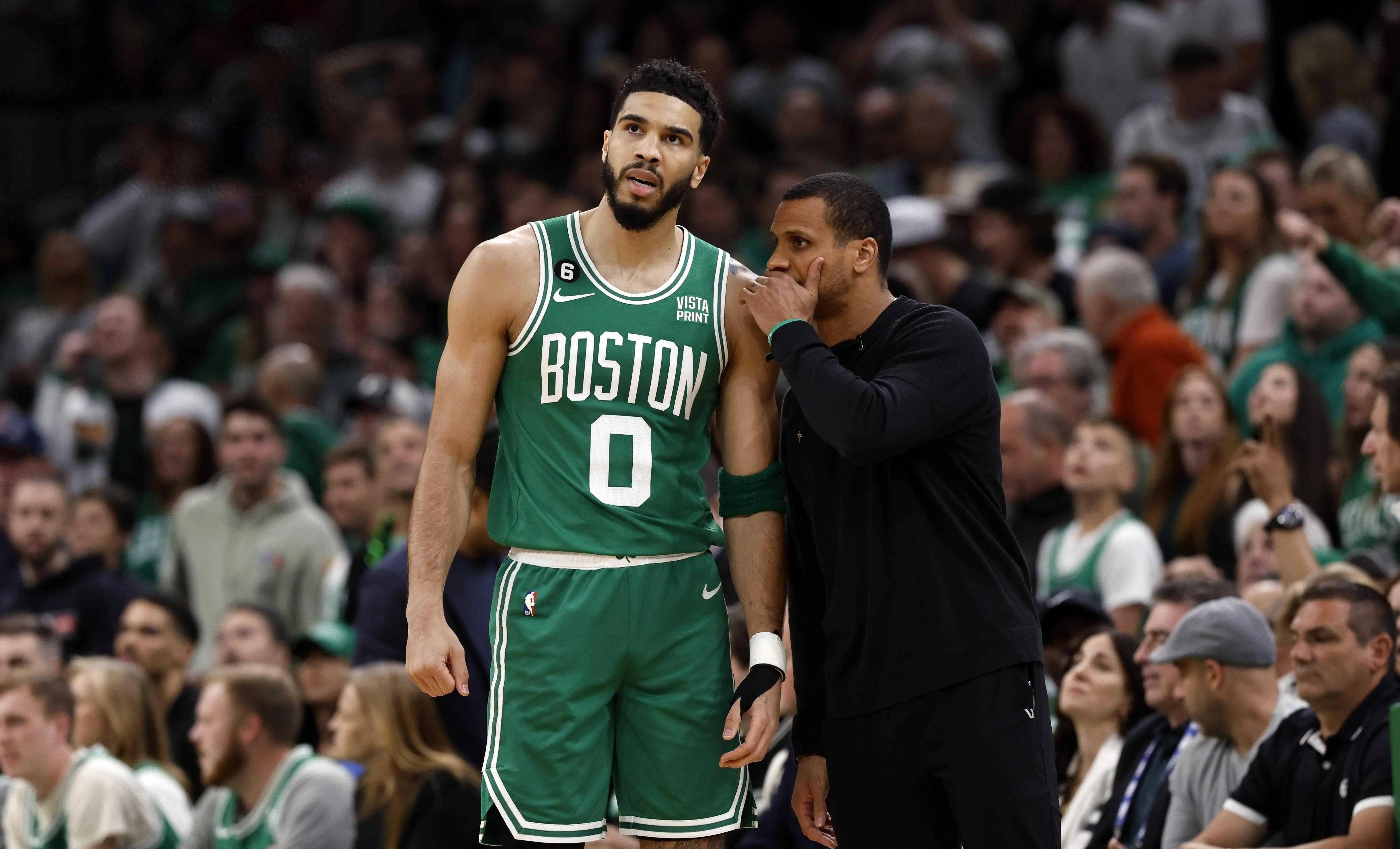 南韩男篮逆转凯尔特人,乔治高光表现 南韩男篮逆转凯尔特人,乔治高光表现