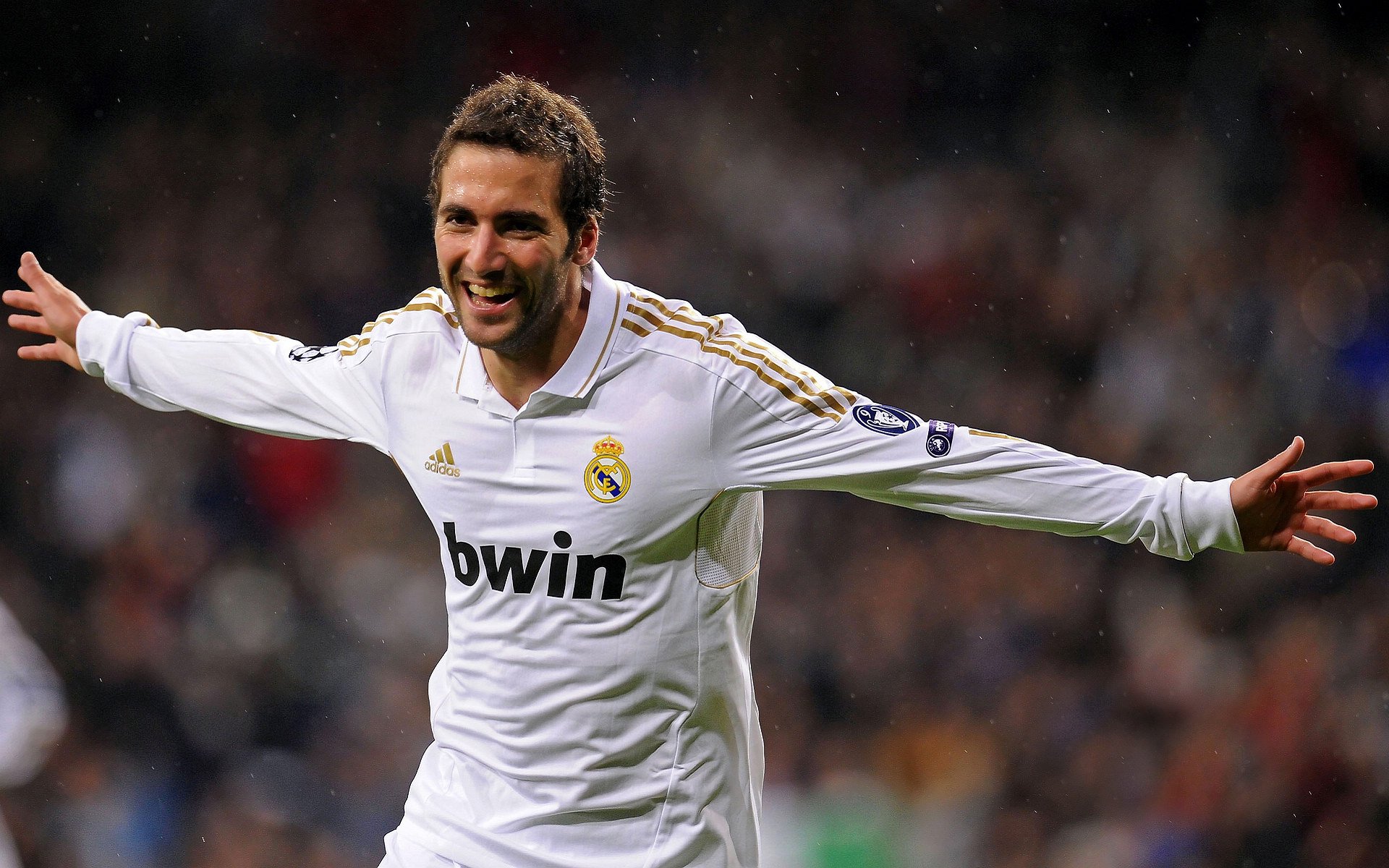 开云体育入口-欧冠亚洲之光与罗马闪电战，孙兴慜半决赛主宰，罗马速胜墨西哥显威